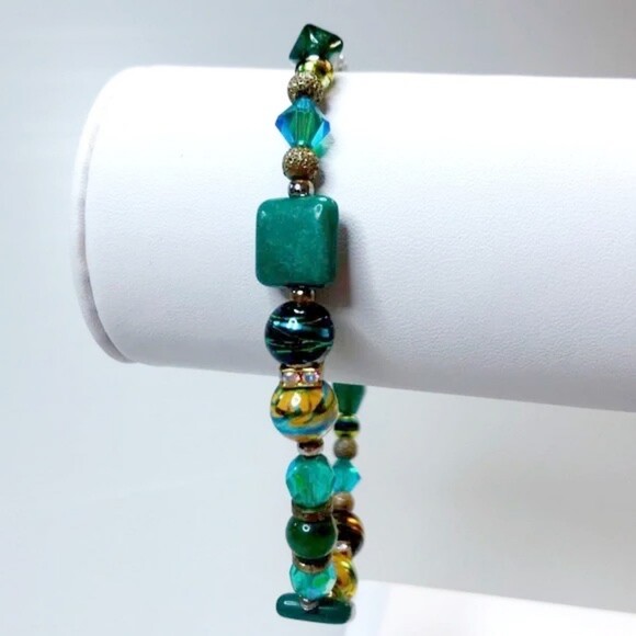 Beaded Toggle Bracelet Handmade Gold & Teal - Picture 5 of 8